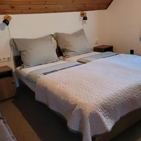 Apartament Liliom *