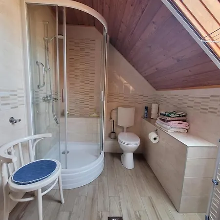 Apartament Liliom