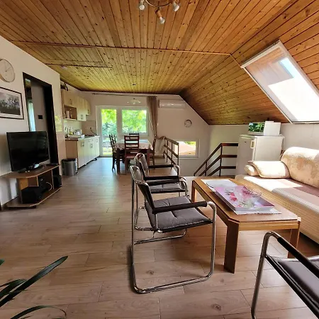 Apartament Liliom *