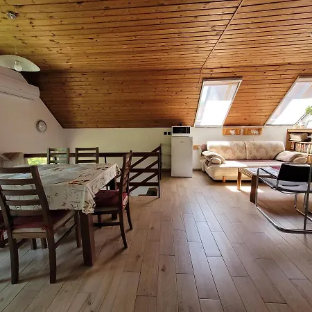 Liliom Apartment Balatonboglár